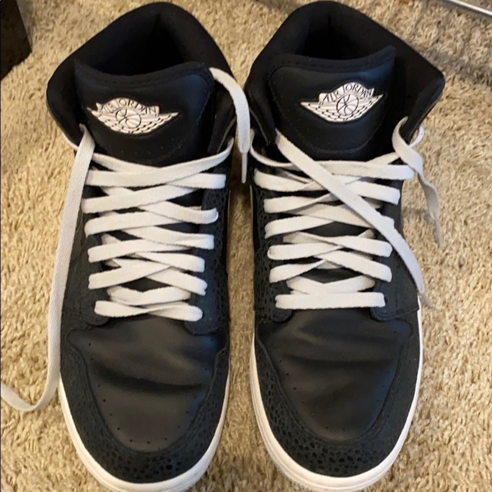 Men’s Nike Air Jordan’s Sz 10.5